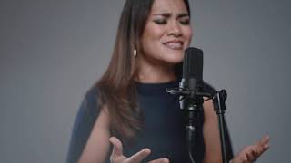 Dewi Guna - Aman BersamaMu (Official Lyrics Video)