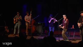 The Infamous Stringdusters - "Hard Line" (Free At Noon Concert)