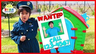 ryan pretend play police helps find daddy