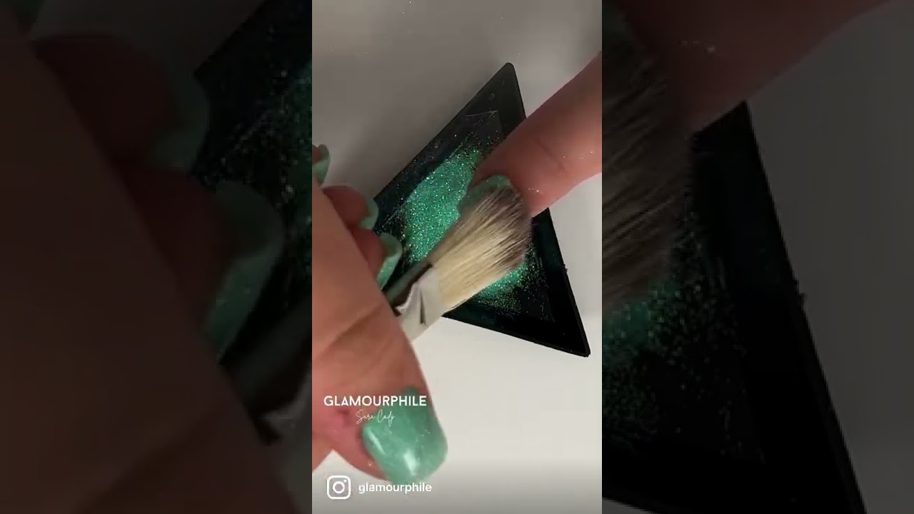 Short Nails Fine Glitter Application | Magpie Glitter Freya