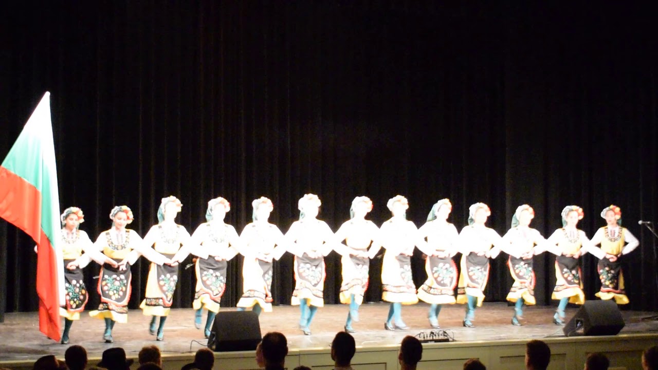 Средногорска копаница  (Bulgarian folklore dance in Kaszthely, Hungary)