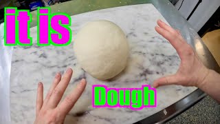 making pizza dough with subway surfers in the green screen