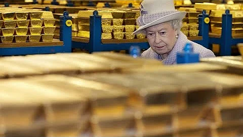 Quanto a rainha Elizabeth ganha por mês?