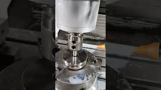 Keyway making in a stainless steel drive wheel on a milling machine #milling, #CNC, #CAM