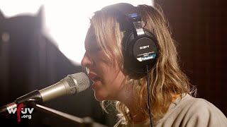 The Japanese House - "Sunshine Baby" (Live at WFUV)