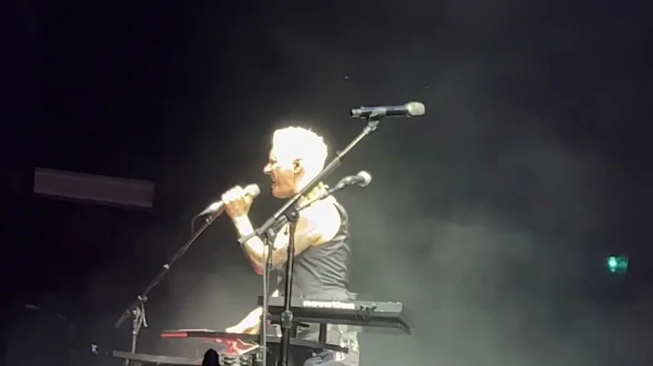 Nathan Barlowe, on tour with Keith Urban, came to ...