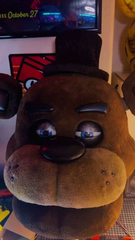 DO NOT TAKE FREDDY’S HAT!! #fnaf