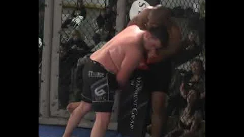 Reese Hernandez (16-3-2-1) vs BJ Lacy (24-26)