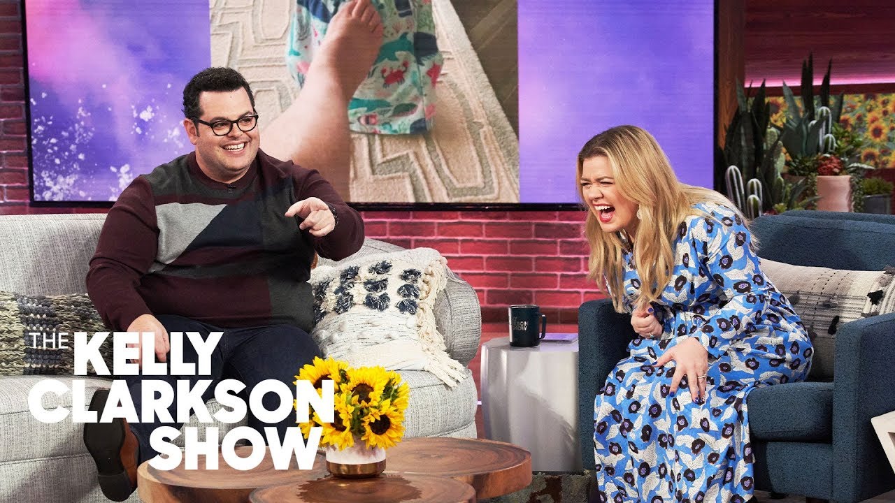 Josh Gad's Hilarious 'Toe Tap' Parenting Technique Soothes Crying Kids: Watch It!