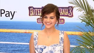 Subscribe! http://bit.ly/mrsda2 b-roll footage: selena gomez on the
blue carpet at 'hotel transylvania 3: summer vacation' world premiere
held reg...