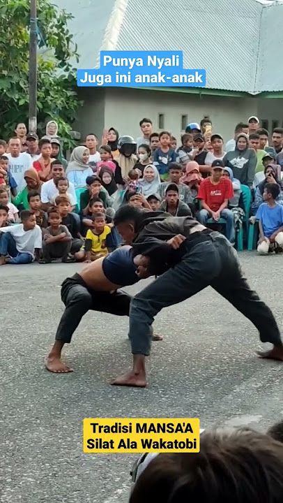 Ngeri juga nyalinya ini anak-anak..🧐, Sumo dan gulat ala Wakatobi..😄, Tapi jangan salah, ini MANSA'A