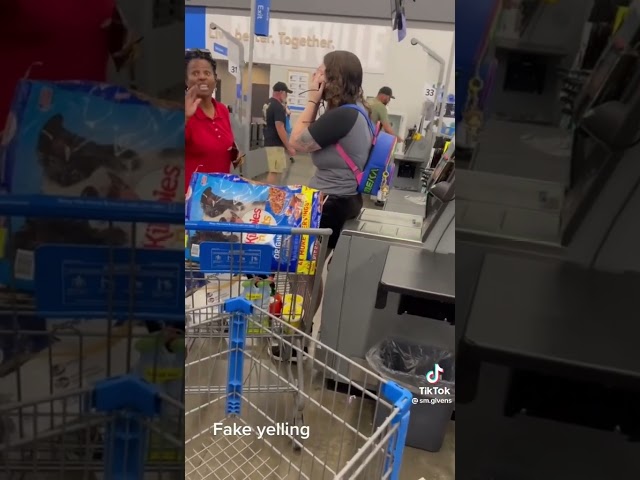 Women screaming because she’s “traumatized”￼ at Walmart 💀💀