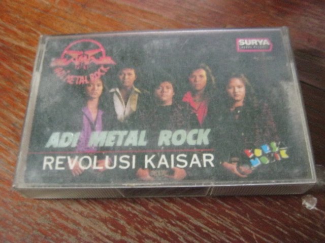 Adi Metal Rock   Revolusi Kaisar class=