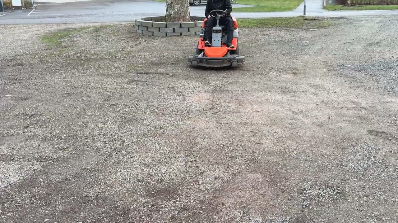 Åkgräsklippare Husqvarna PR17 AWD