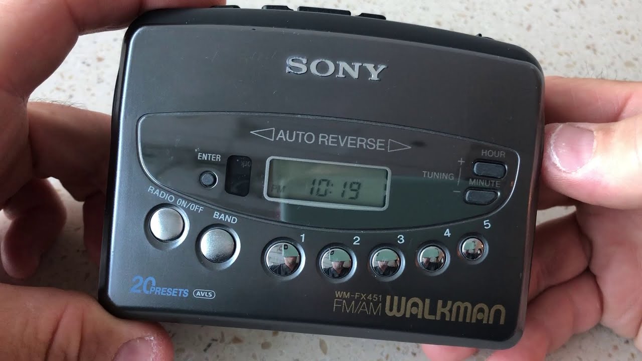Stranger Things Inspired Nostalgic Sony Walkman WM-FX451 Review