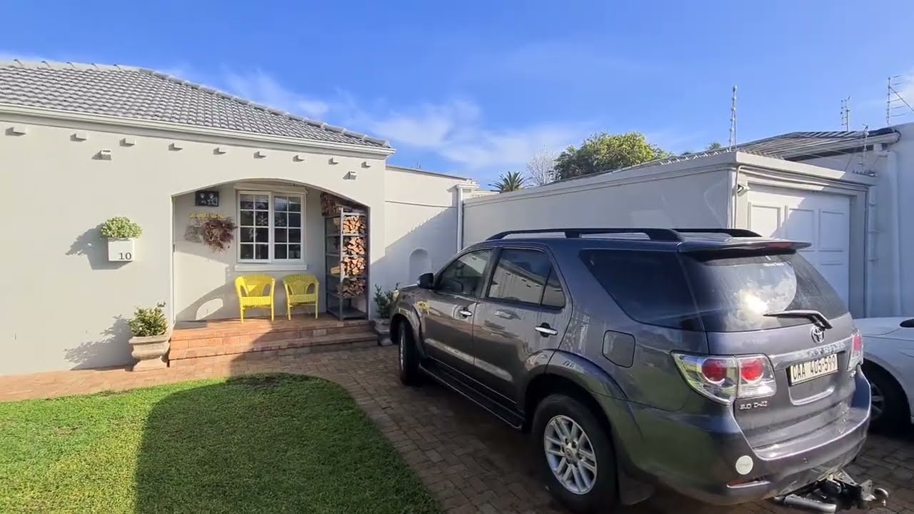 3 Bedroom House For Sale in Tokai Cape Town South Africa, Seeff