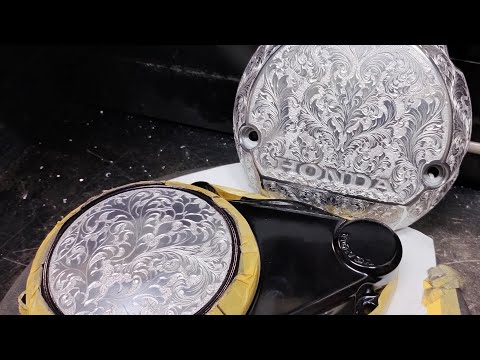 バイクカスタム！HONDA CB400sfのエンジンカバーをエングレービング