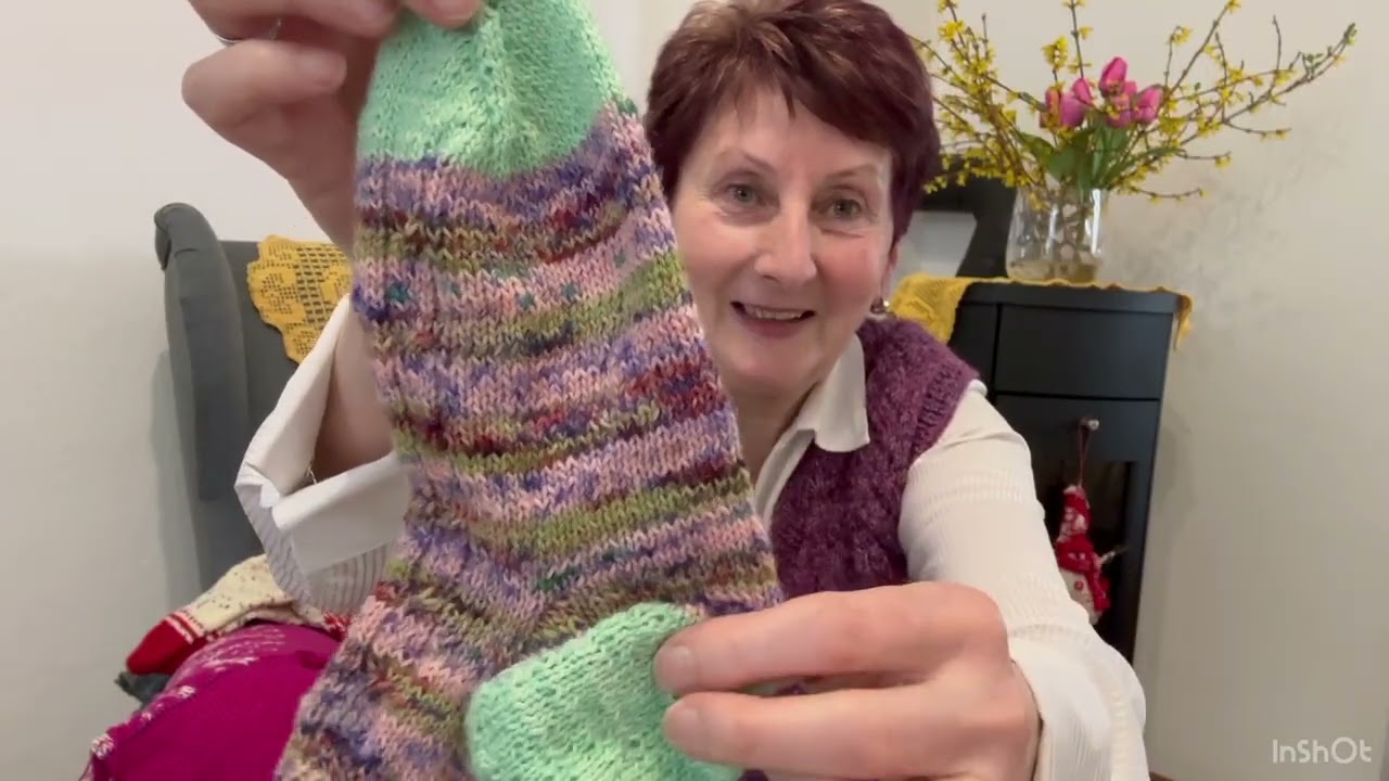  Dopletené ponožky a rozpletený svetr Dala + nákupy 16.2.26