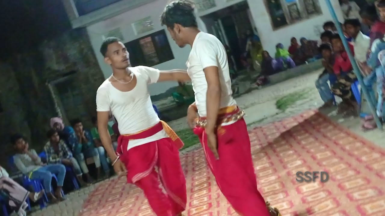 आग लगा के फूक देहब तुहरे जैसे भतार के अमन और किशन की जोड़ी का कुशीनगर जिला मै जबरदस्त डांस प्रदर्शन
