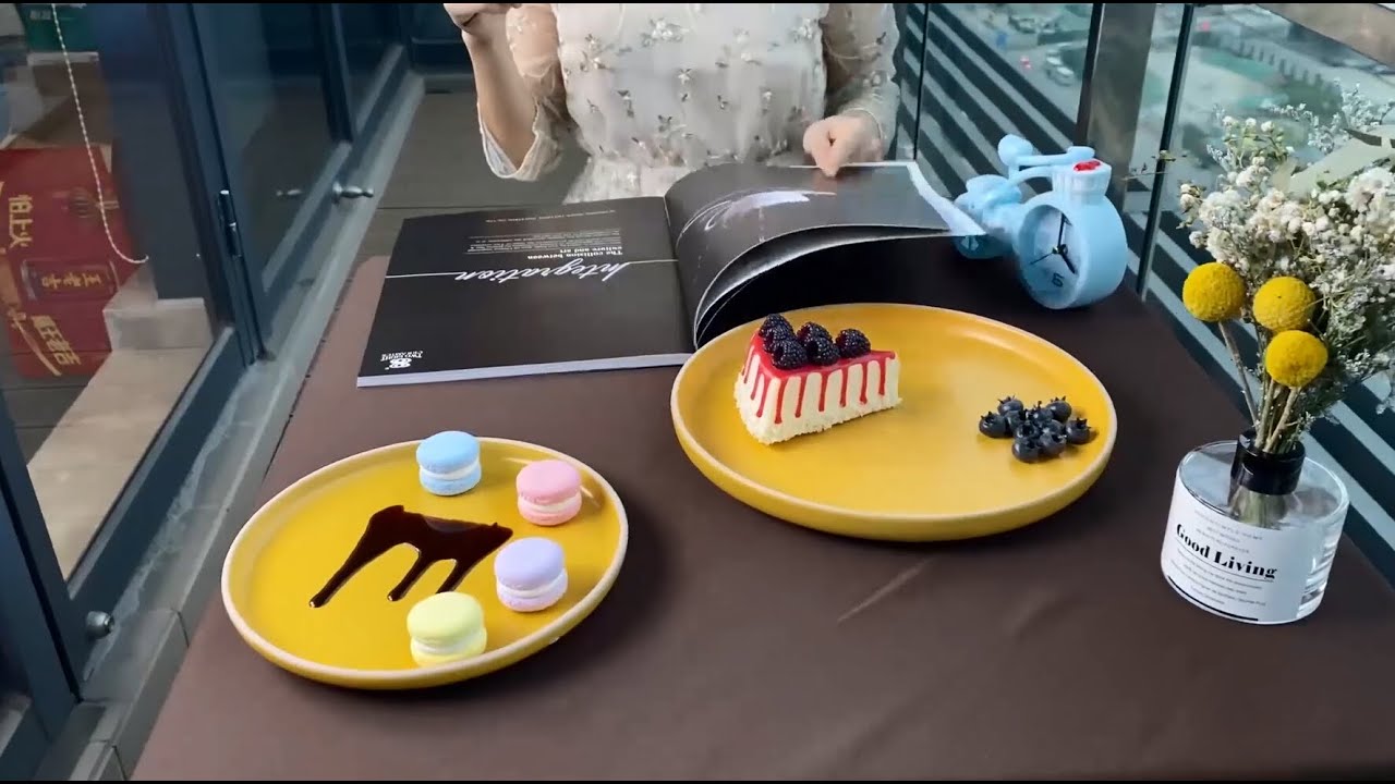 Hosen Two Eight Ceramics | Colored Porcelain Dinnerware Sets with White Rim | 8 Color Options for u