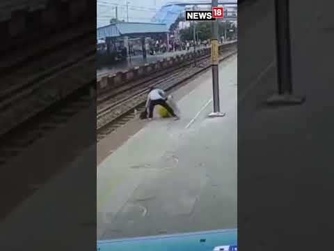 Video: Di mana stasiun kereta api shikohabad?
