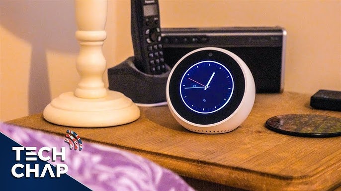 Echo Spot:  mete su asistente virtual hasta en un despertador