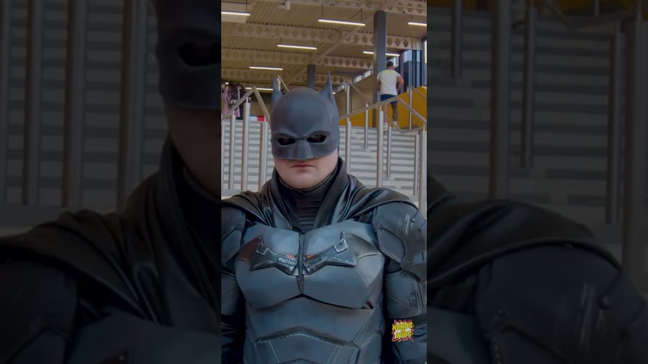 Batman & Catwoman Cosplay 🦇 | MegaCon Live Birmingham #Shorts