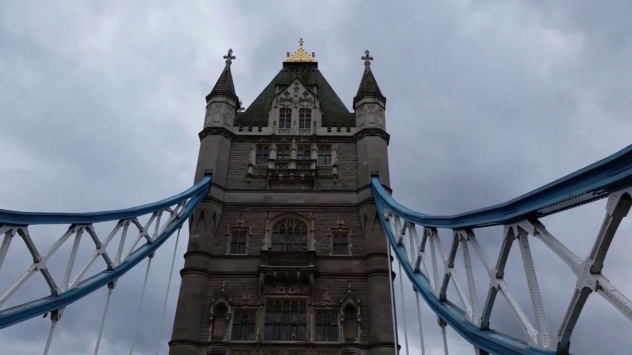 London Bridge Vs Tower Bridge Images