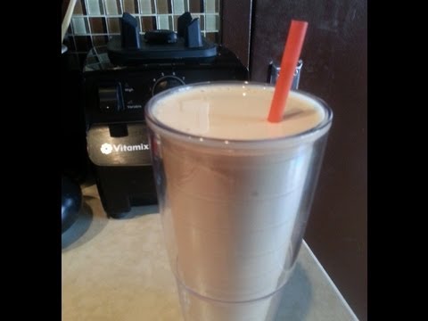 protein-shake,-peanut-butter,-banana,-protein-powder,-milk:-health-smoothie-how-to-with-vitamix