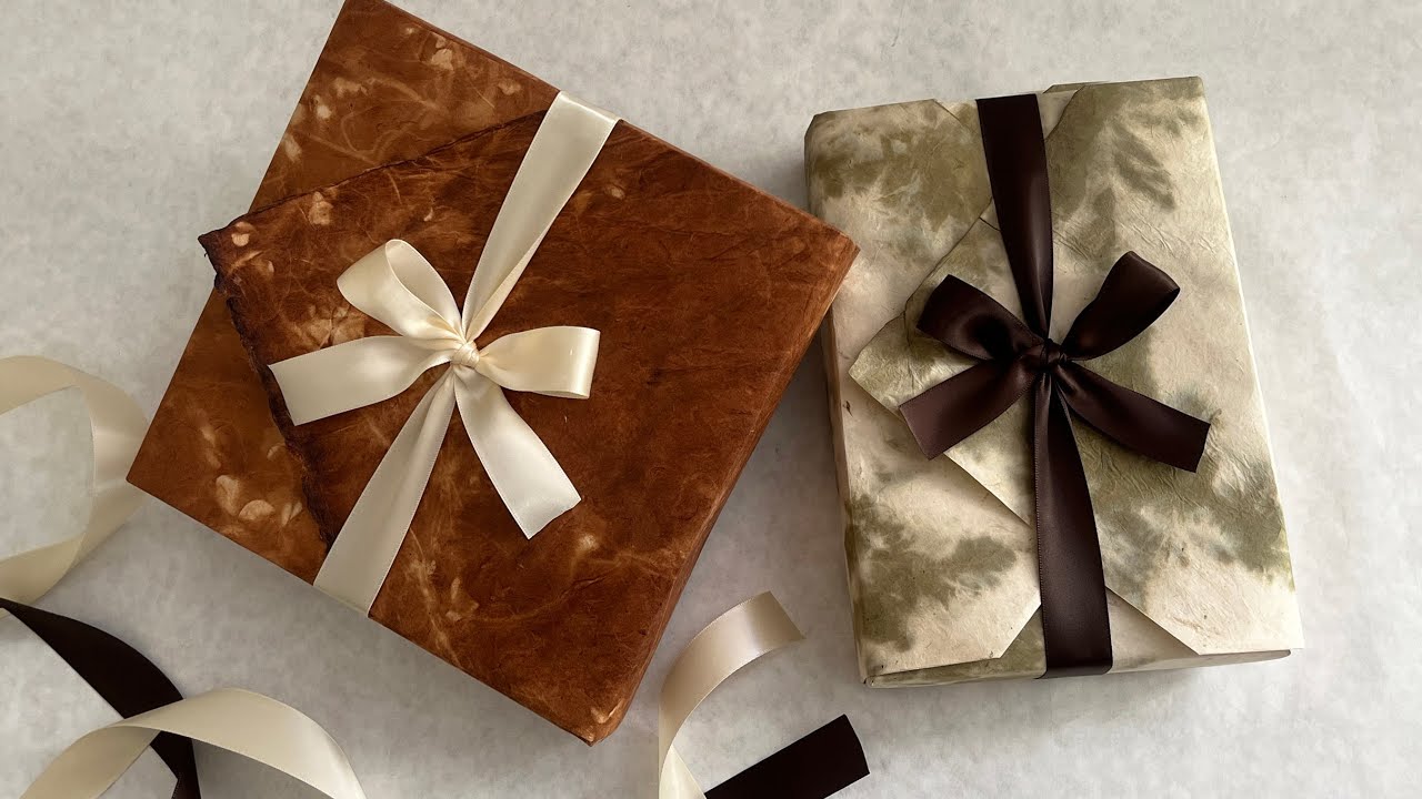 Japanese Furoshiki style wrapping with No tape: Perfect bow