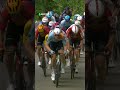 Alex Aranburu wint na een lange sprint op de steile Muur van Durbuy! #wielrennen