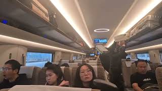 到貴阳東轉乘深圳北高鐵 。