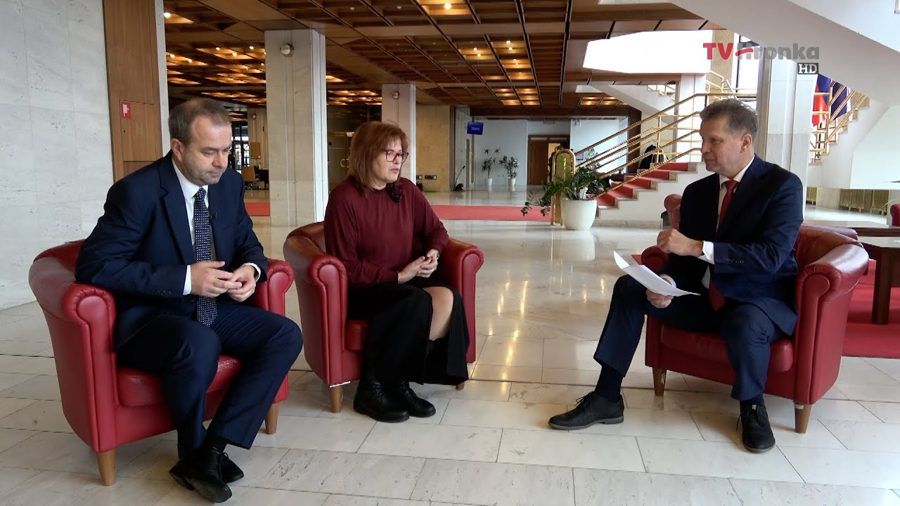 Stredoslováci v parlamente - Ján Podmanický a Anna Belousovová