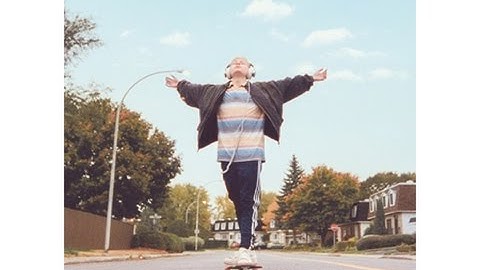 グザヴィエ・ドラン監督が描く人間ドラマ！映画『Mommy／マミー』予告編