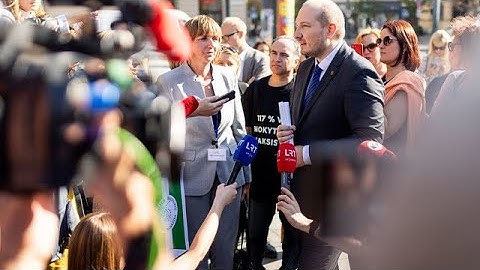 Mokytojas ministrui: mokiniai tyčiojasi ir neklauso, nes jų tėvai uždirba penkiskart daugiau
