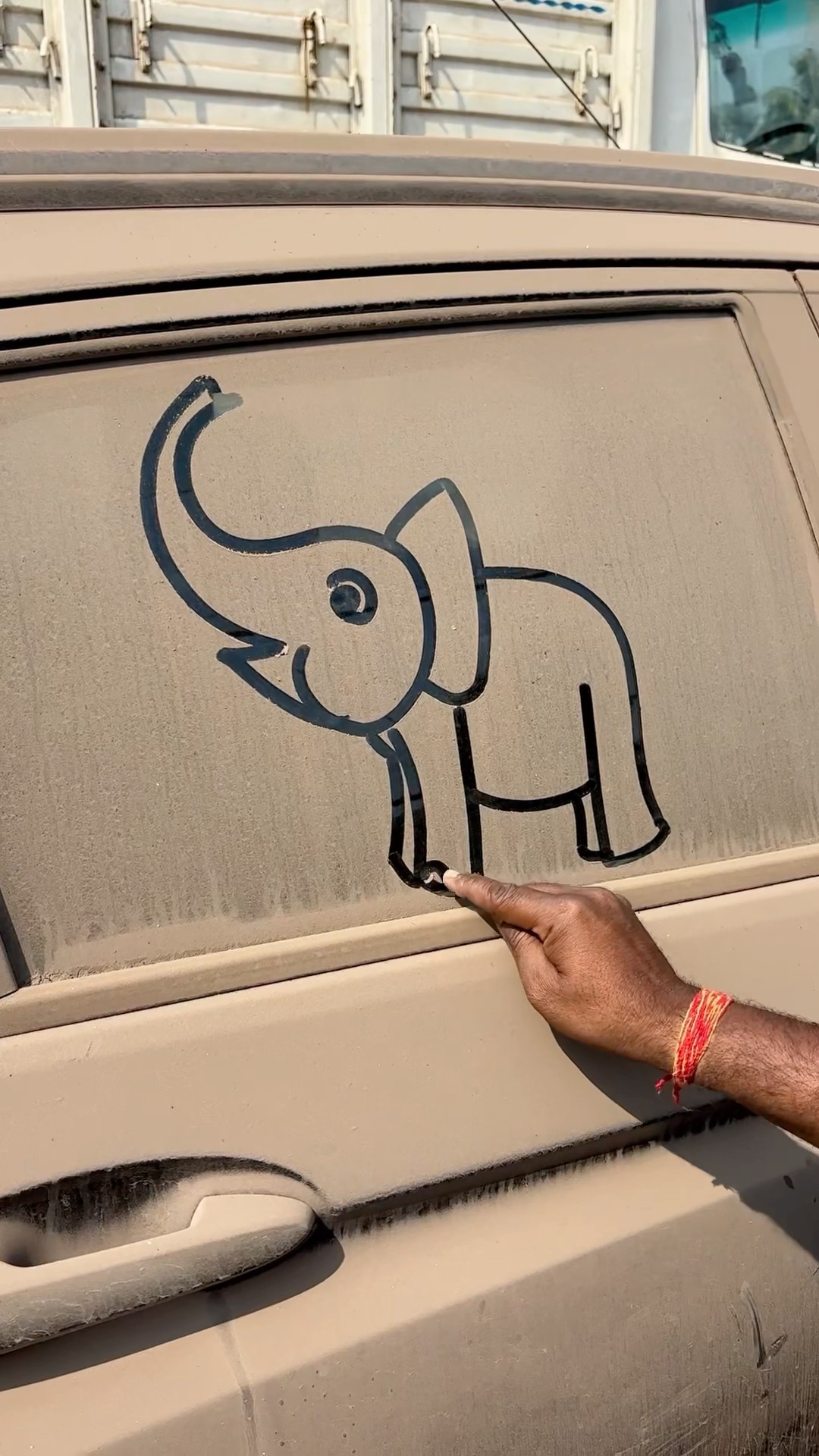Draw a elephant using SH #art #shorts #chandanartacademy