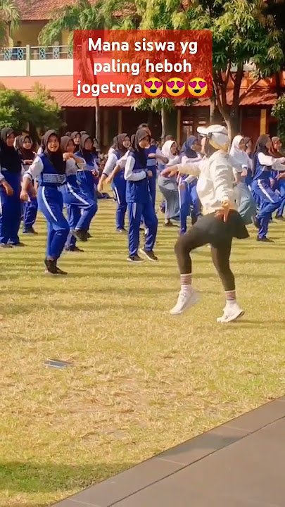 siswi SMA goyang heboh😍😍😍 kalah materi #youtubeshorts #dangdut #music