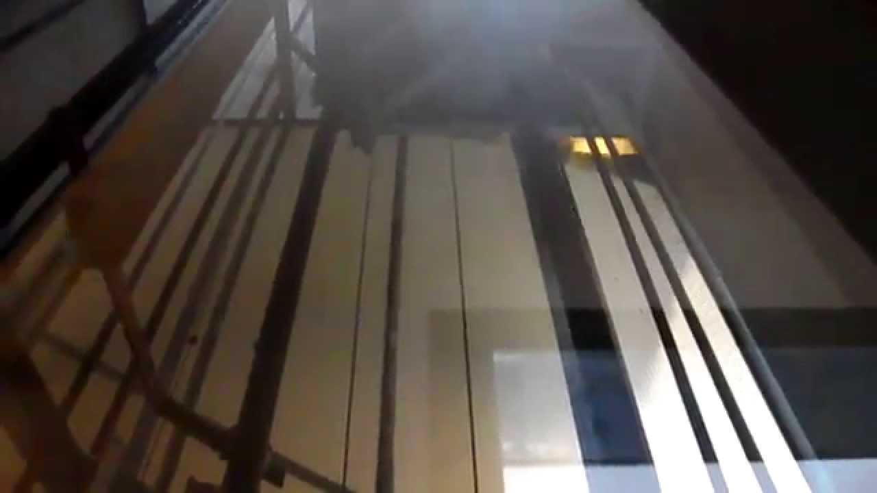 Lift Schlieren with big glass shaft @ Geneva, Switzerland