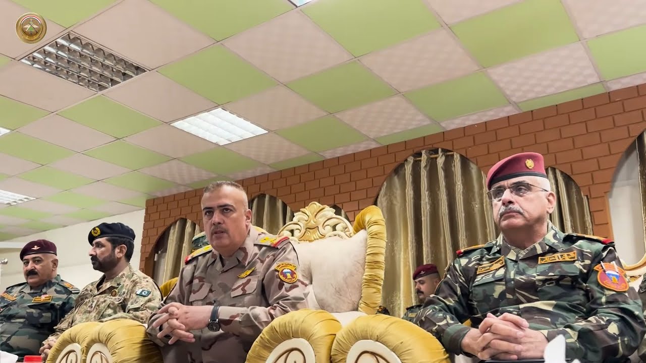 أمين السر العام والملحق العسكري الباكستاني يزوران مقر فرقة القوات الخاصة الثانية