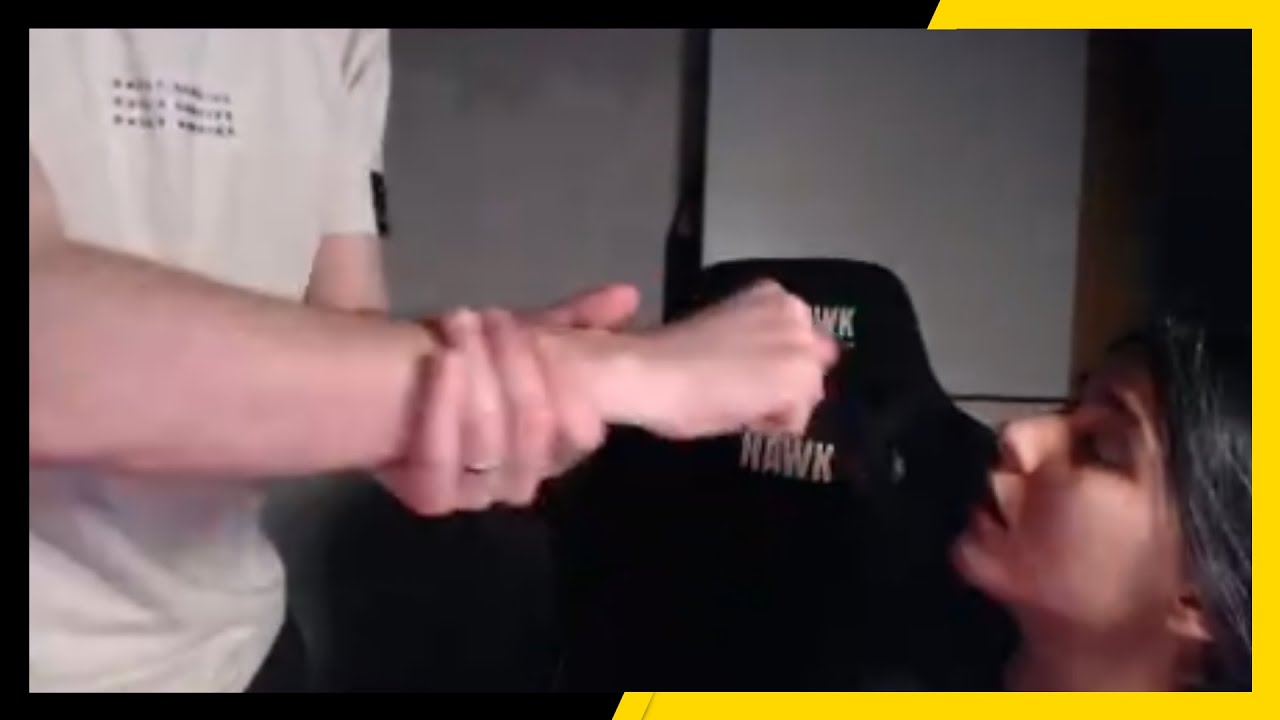 BU VİDEODA KADINA ŞİDDET VAR ! | WWE 2K22 Yayın Kesiti w/@yoksaa5335