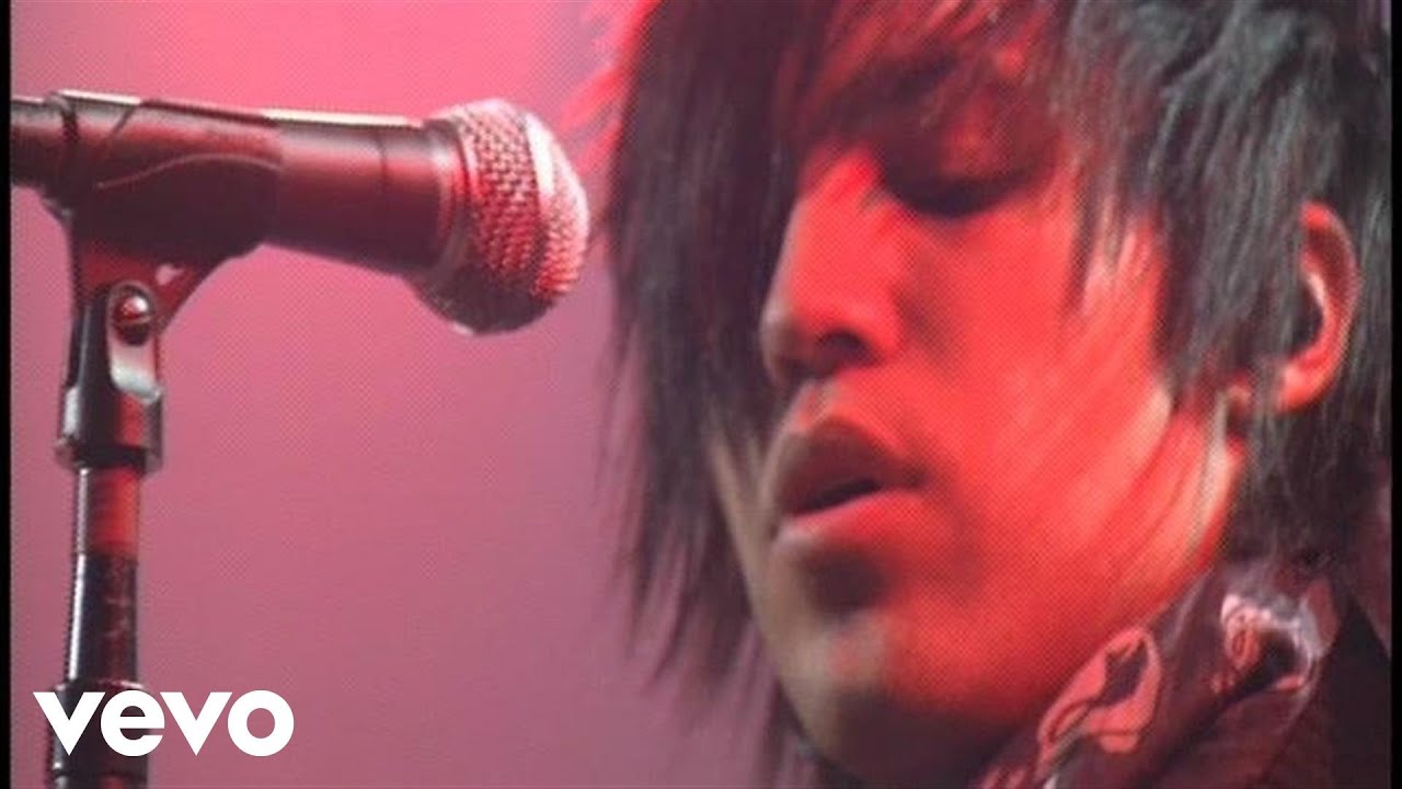 Fall Out Boy - This Ain't A Scene, It's An Arms Race (Live From UCF Arena) Fall Out Boy - This Ain't A Scene, It's An Arms Race (Live From UCF Arena)