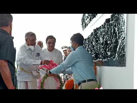 WB Governor La Ganeshan laid a wreath at the monument of Mahatma Gandhi at Barrackpore Gandhi Ghat