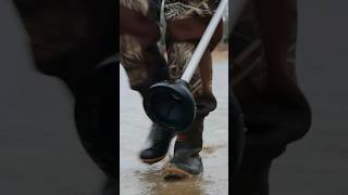 Lifehack: Using a toilet plunger for clamming #shorts #lifehacks