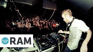 Смотреть клип Sub Focus - Splash - Feat Coco - (Rusko Remix) - Ramm83P