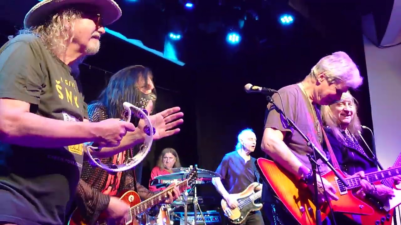 Žlutý pes Malostranská beseda 21FEB25