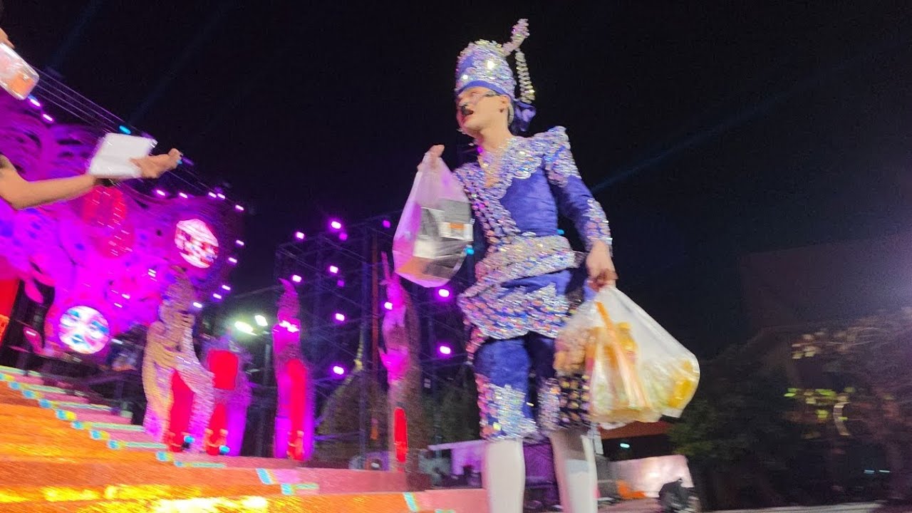 น้องมานะเช็คซาวด์อุดรธานี สออนแม่ๆหิ้วของมาฝาก