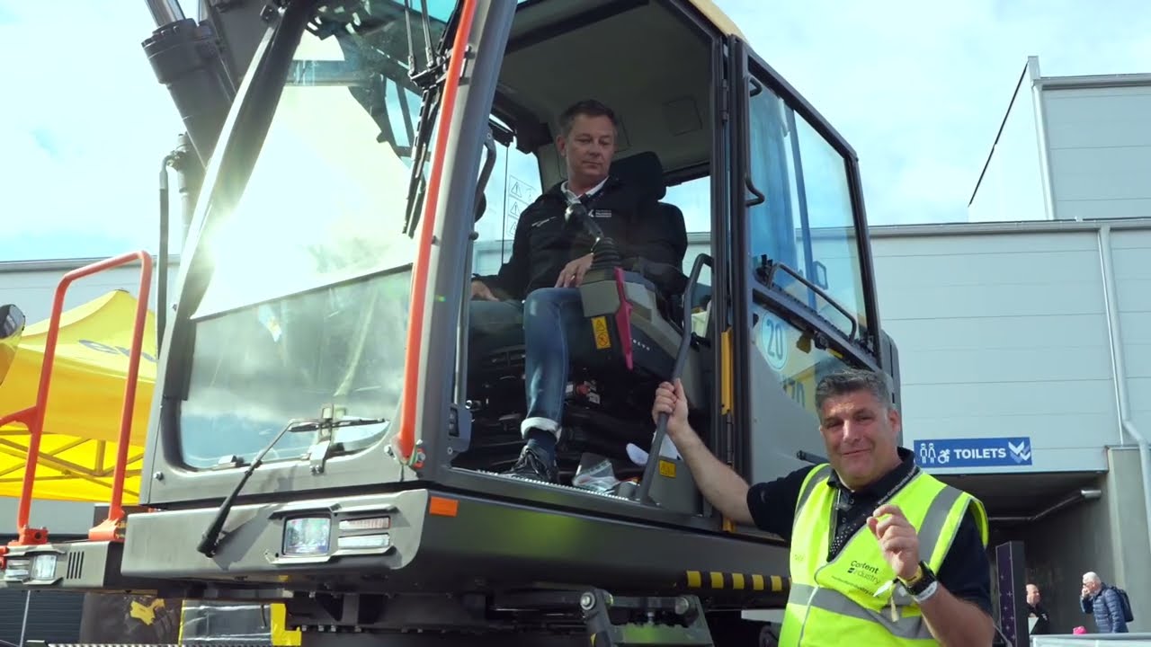 Экскурсия по колесному экскаватору EWR170 компании Volvo Construction Equipment