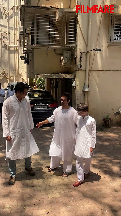 #AamirKhan clicked with sons #JunaidKhan and #AzadKhan on Eid today. ❤️