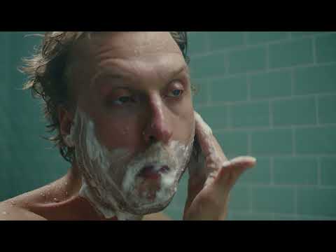 Great razors get borrowed. | Dollar Shave Club