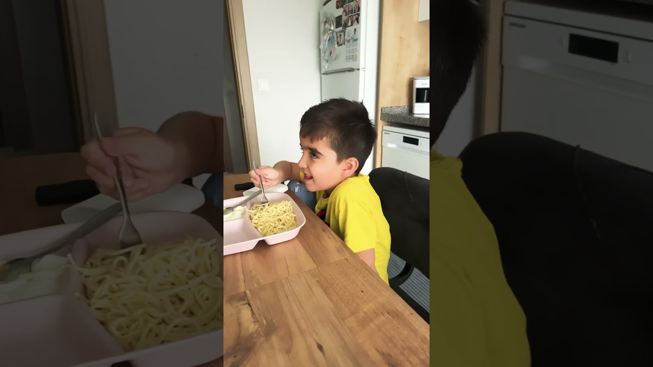 Onur makarna yiyor Devran yemiyor 